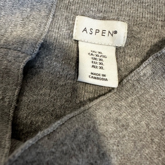 Aspen Women's Mock oversized Turtleneck Sweater. Chevron Pattern. and White. XL - Picture 7 of 14